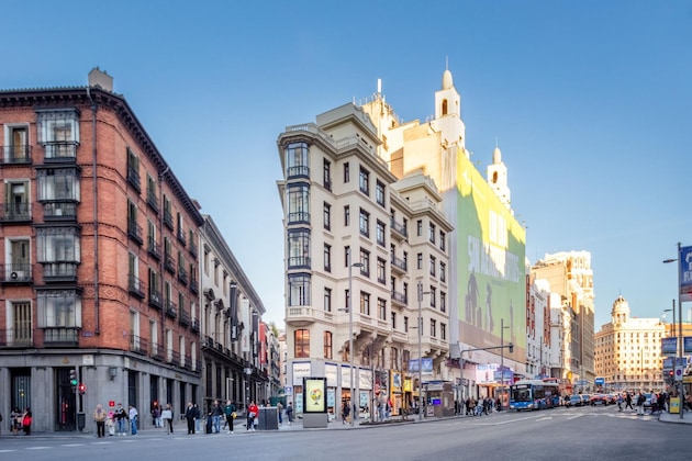 Gallery - Ikonik Gran Via