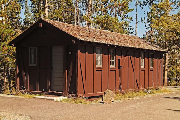Gallery - Old Faithful Lodge & Cabins - Inside The Park