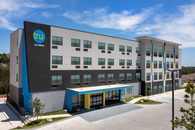 Gallery - Tru By Hilton San Antonio North