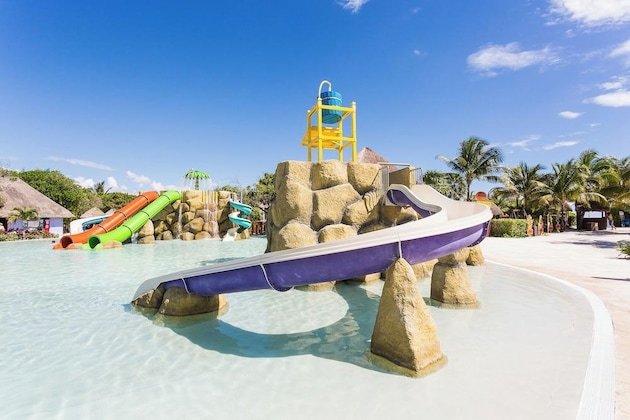 Gallery - Family Selection At Grand Palladium Kantenah Resort & Spa