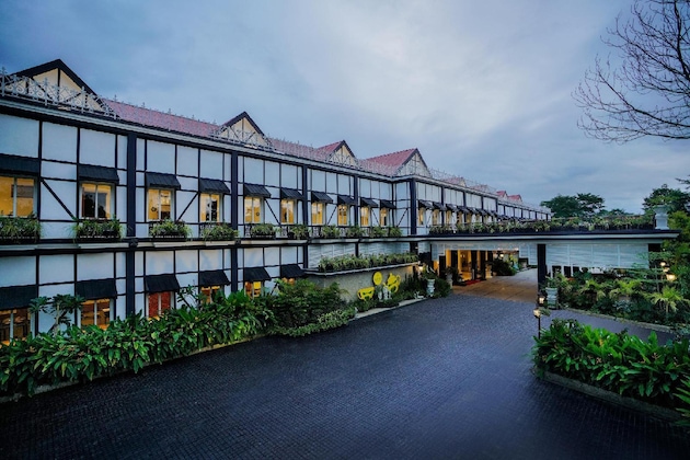 Gallery - Mayfair Tea Resort