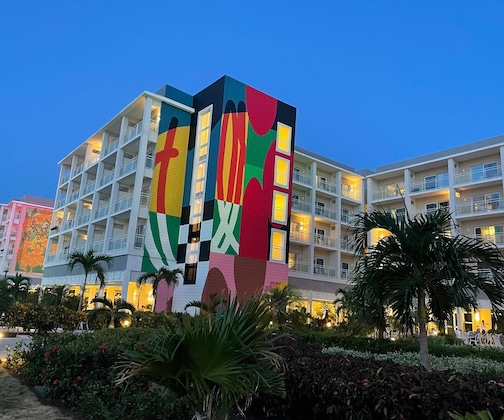 Gallery - The One Gallery Resort