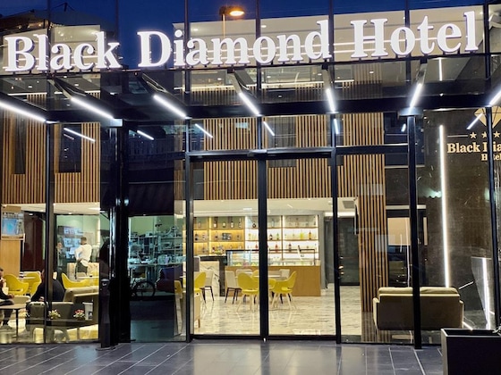 Gallery - Black Diamond Hotel