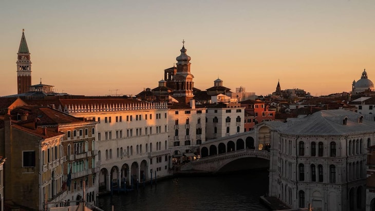 Gallery - The Venice Venice Hotel