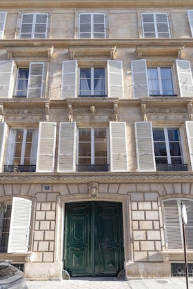 Gallery - 1.75 Paris La Source