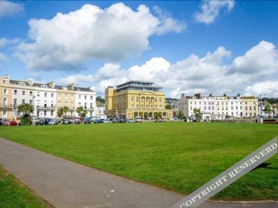Gallery - Riviera Apartments