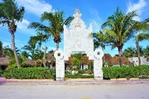 Gallery - Mayan Mittoz