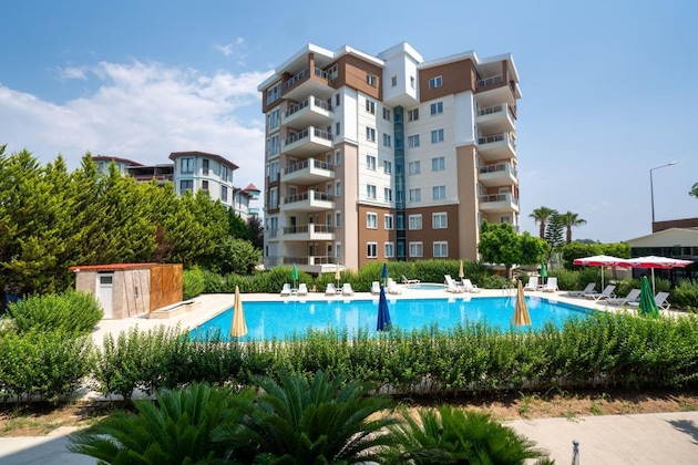 Gallery - River Park Residence Lara