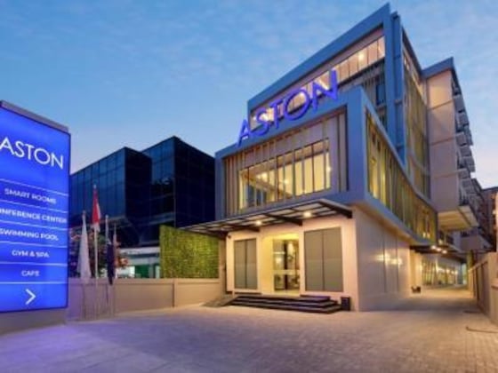 Gallery - Aston Palu Hotel & Conference Center