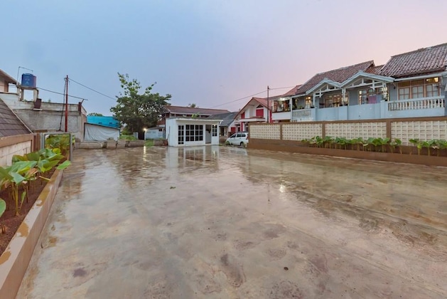 Gallery - RedDoorz Syariah Plus near Sukabumi Station