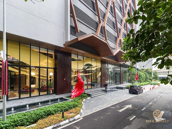 Gallery - Scarletz Suites By Five Senses