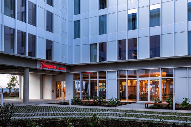 Gallery - Hampton By Hilton Bordeaux Merignac Airport