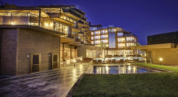 Gallery - Qlusive Hotel