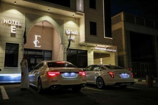 Gallery - E Hotel