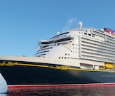 Schiff  Disney Adventure - Disney Cruise Line