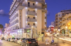 Primera Hotel