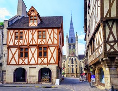 Reiseroute der Kreuzfahrt  Von Dijon (Francia) nach Arles (Frankreich) - AmaWaterways