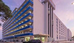 Hotel Tahití Playa & Suites