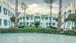 Falcon Hills Hotel