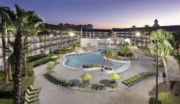 Avanti International Resort