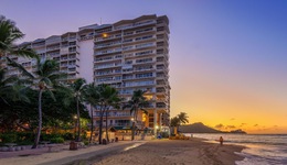 Castle Waikīkī Shore