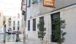Hotel San Moise