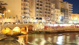 St.Julian's Bay Hotel