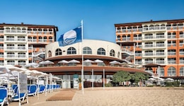 Sol Luna Bay
