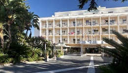 Grand Hotel Moon Valley