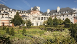 Dream Castle Hotel