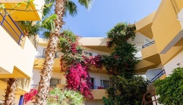 Faedra Beach Hotel