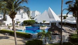 Sunset Marina Resort & Yacht Club