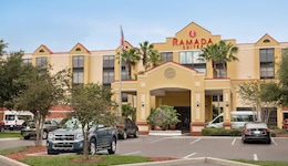 Ramada Suites Orlando Aiport