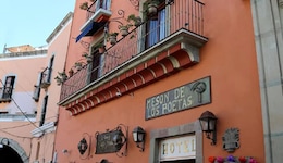 El Mesón De Los Poetas