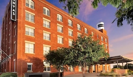 Canvas Hotel Dallas