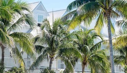 Parrot Key Hotel & Villas
