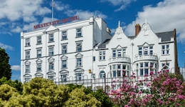 Muthu Westcliff Hotel (Near London Southend Airport)