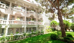 Rose Garden Premium Hotel