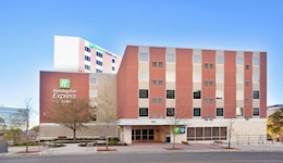 Holiday Inn Express & Suites Austin Downtown - University, An Ihg Hotel
