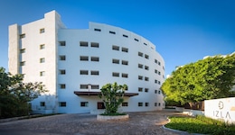 Izla  Hotel