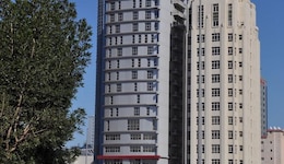 Ramada Encore By Wyndham Kuwait Downtown