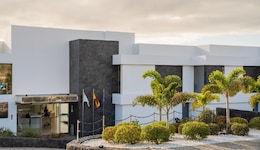 Royal Marina Suites Boutique Hotel