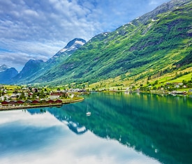 Alle Kreuzfahrten nach Olden(Norwegen)