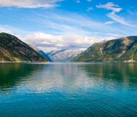 Alle Kreuzfahrten nach Nordfjord cruising