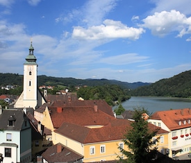 Alle Kreuzfahrten nach Grein