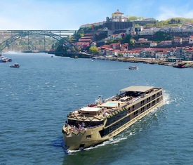 Die meist gesuchten Kreuzfahrten mit AMADOURO