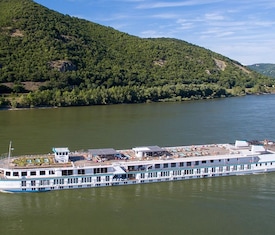 Die meist gesuchten Kreuzfahrten mit Riverside Debussy