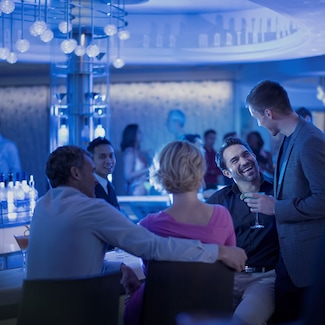 Stylische Martini Bar