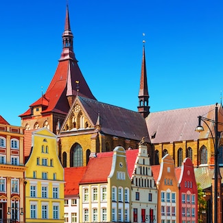 Häfen Kiel und Warnemünde