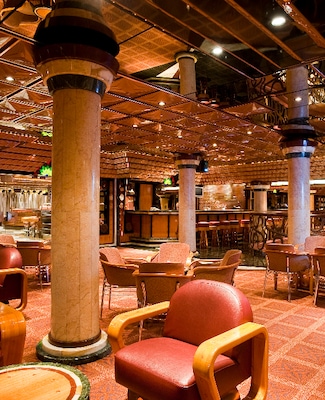 Foto Carnival Elation 18